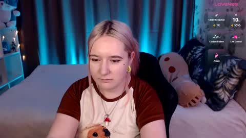 Snapshot of elovinora chatting on 30, 12, 2024 Ela give me a thumbs up if you like it and this is important for the development of the account online show from 30, 12, 2024