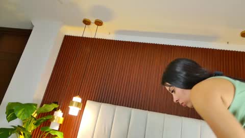 Snapshot of elsa_gb chatting on 21, 5, 2026 Isabela Martinez online show from 21, 5, 2026