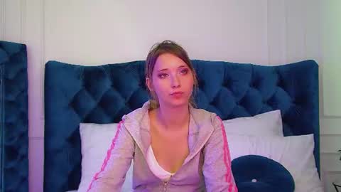 Snapshot of elsieeverly chatting on 27, 6, 2026 Elsie online show from 27, 6, 2026