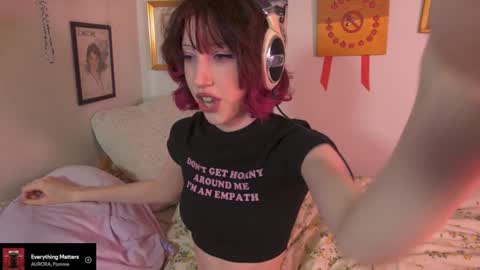 Snapshot of elslove chatting on 4, 1, 2025 ELS online show from 4, 1, 2025