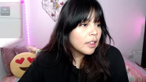 Snapshot of elymoon chatting on 28, 7, 2026 Ely online show from 28, 7, 2026