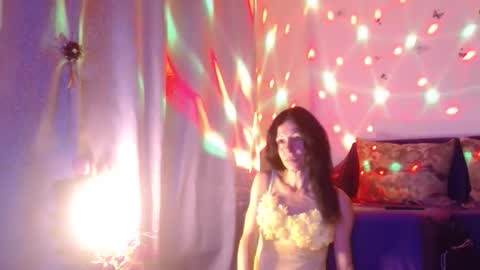 Elisa online show from 10, 10, 2025