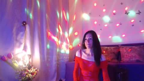 Elisa online show from 5, 6, 2026