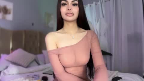 ElysHunter the girl will hunt you  online show from 27, 11, 2025