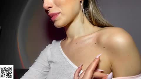 Elysia online show from 23, 10, 2025