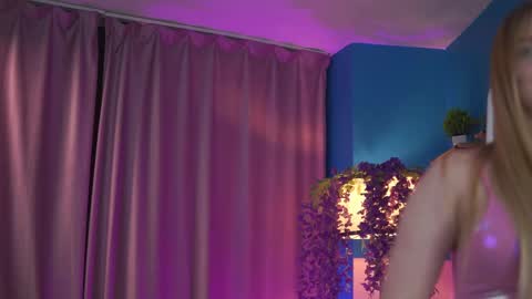 Elyssa online show from 4, 4, 2026