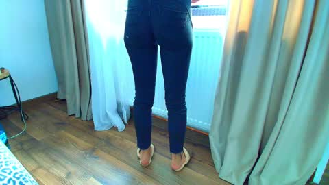 Ely online show from 25, 2, 2025