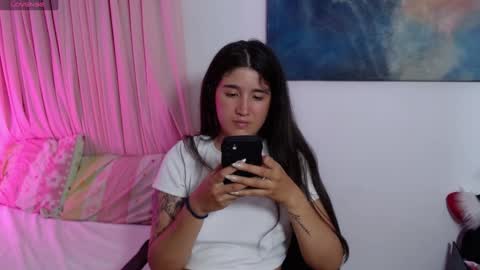 Snapshot of em_aa1 chatting on 30, 12, 2024 A N D R E A online show from 30, 12, 2024