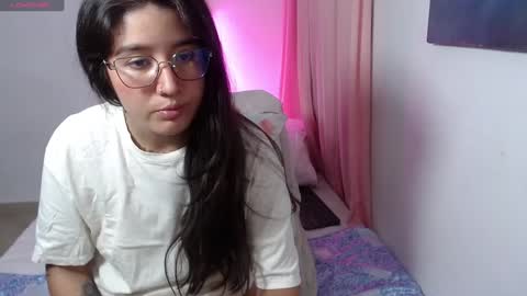 Snapshot of em_aa1 chatting on 17, 1, 2025 A N D R E A online show from 17, 1, 2025