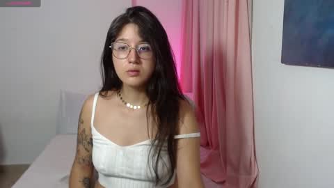 Snapshot of em_aa1 chatting on 18, 1, 2025 A N D R E A online show from 18, 1, 2025