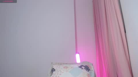 Snapshot of em_aa1 chatting on 27, 1, 2025 A N D R E A online show from 27, 1, 2025
