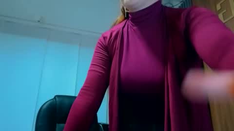 Snapshot of ema_04 chatting on 4, 2, 2026 Estefany Martinez Acua INSTAGRAM ema 04oficial online show from 4, 2, 2026