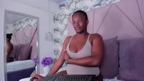 Snapshot of ema_chanel06 chatting on 16, 4, 2026 Ema online show from 16, 4, 2026