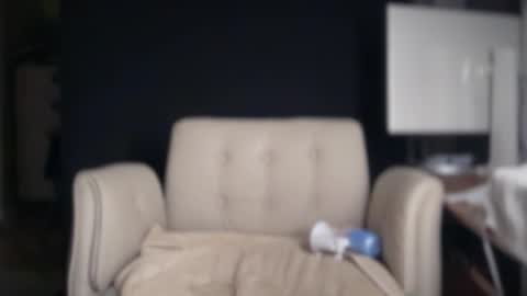 Ema Love online show from 21, 12, 2025