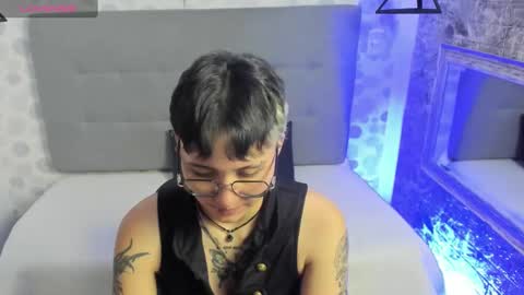 emahills__axelrose online show from 20, 9, 2025