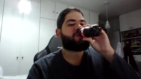 embarrassed_str8_3incher online show from 11, 7, 2026