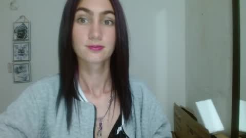 Snapshot of ember57607 chatting on 3, 2, 2025 ember57607 online show from 3, 2, 2025