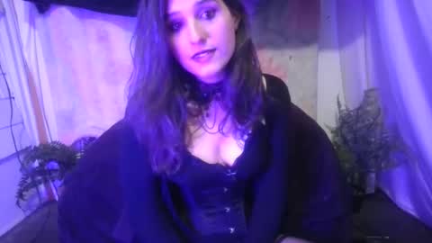 Ellie online show from 18, 1, 2025