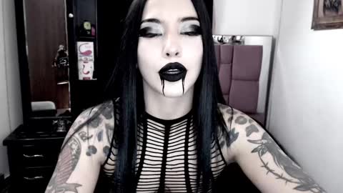 Emerald Black online show from 30, 1, 2025