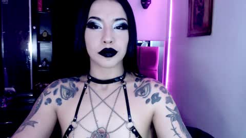 Emerald Black online show from 2, 4, 2026