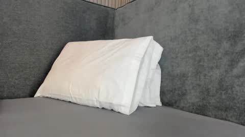 emelie_89 online show from 22, 11, 2025