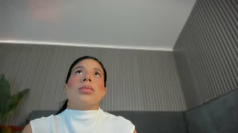 Snapshot of emelie_89 chatting on 13, 6, 2026 emelie_89 online show from 13, 6, 2026
