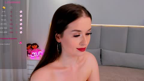 Snapshot of emelilove chatting on 6, 1, 2025 Emeli online show from 6, 1, 2025