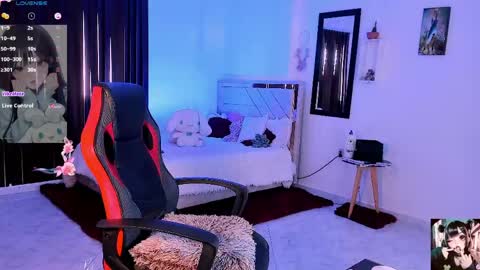 Emely Rous online show from 15, 4, 2026