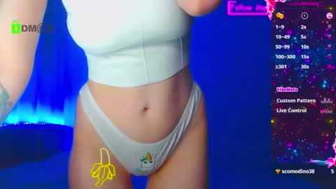 Snapshot of emelycrystal chatting on 2, 10, 2025 Emely online show from 2, 10, 2025
