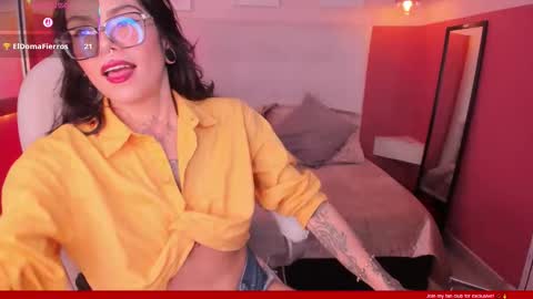 Snapshot of emeralda_co chatting on 2, 12, 2025 Esmeralda online show from 2, 12, 2025