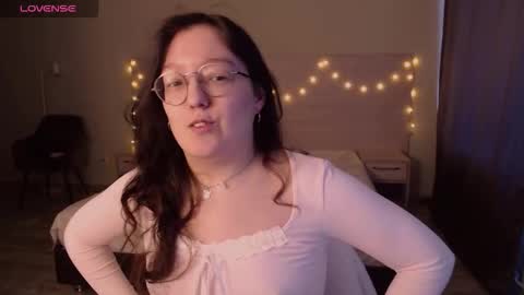 Snapshot of emi_gooflord chatting on 15, 3, 2026 Emi online show from 15, 3, 2026