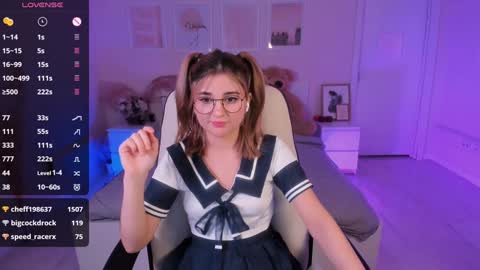 Snapshot of emi_joy chatting on 5, 2, 2025 Emily follow me online show from 5, 2, 2025