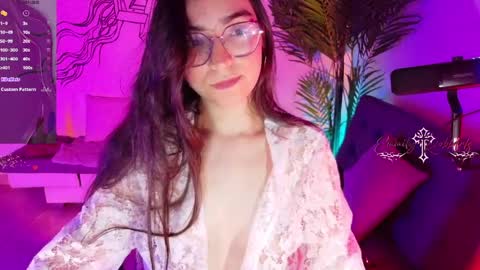 Emmily Roberts online show from 2, 4, 2026