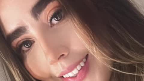 emi_royse online show from 10, 11, 2025