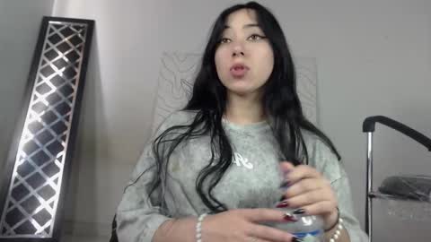 Antonella  online show from 7, 10, 2025