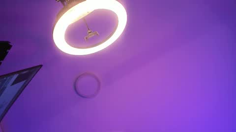   online show from 15, 9, 2025