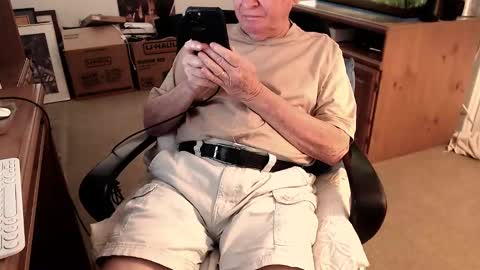 Snapshot of emil_karpo chatting on 11, 3, 2025 Terrance1st online show from 11, 3, 2025