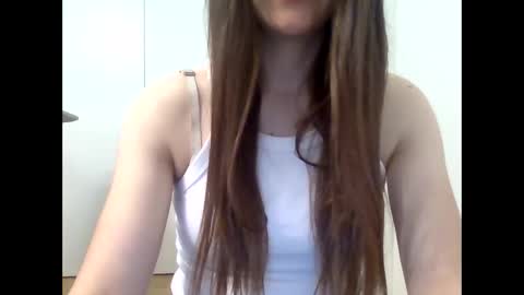 Snapshot of emili0899 chatting on 3, 10, 2025 emili0899 online show from 3, 10, 2025