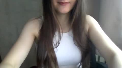 Snapshot of emili0899 chatting on 12, 10, 2025 emili0899 online show from 12, 10, 2025