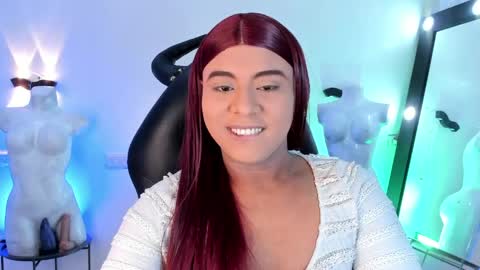 Emili roux online show from 26, 3, 2026