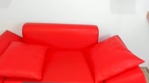 Snapshot of emili_slim chatting on 11, 9, 2025 emili_slim online show from 11, 9, 2025