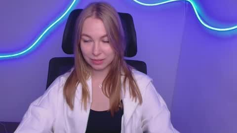 Emilia online show from 22, 9, 2025