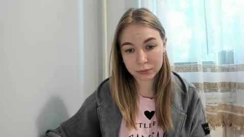 Snapshot of emilia_ilia chatting on 11, 6, 2026 Emilia online show from 11, 6, 2026