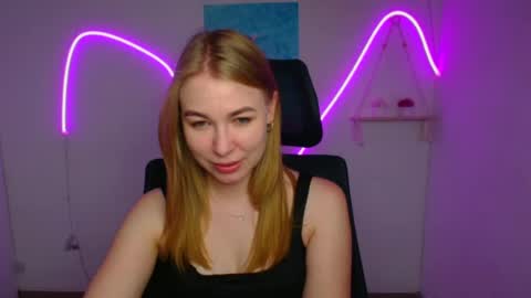 Snapshot of emilia_ilia chatting on 19, 6, 2026 Emilia online show from 19, 6, 2026