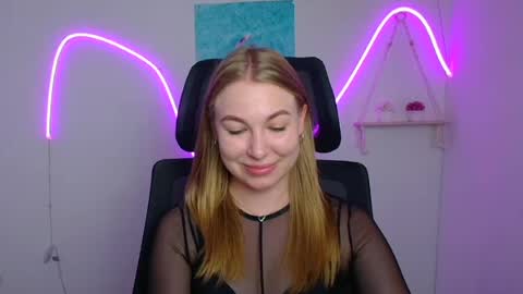 Snapshot of emilia_ilia chatting on 6, 7, 2026 Emilia online show from 6, 7, 2026