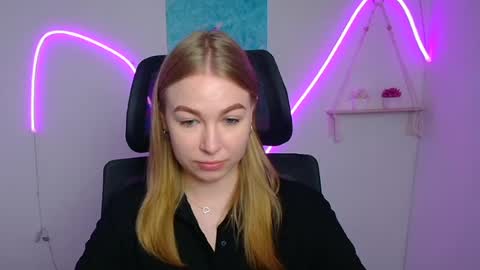 Snapshot of emilia_ilia chatting on 11, 7, 2026 Emilia online show from 11, 7, 2026