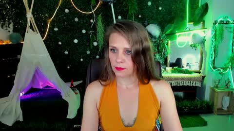 Snapshot of emiliabedy chatting on 27, 5, 2026 Emilia Bedy online show from 27, 5, 2026
