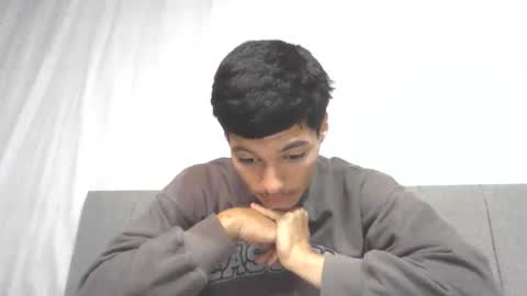 FuegoLatino online show from 17, 4, 2026