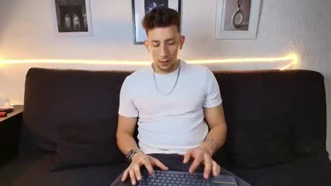 Snapshot of emiliocum_24 chatting on 12, 7, 2026 EMILIOCUM online show from 12, 7, 2026