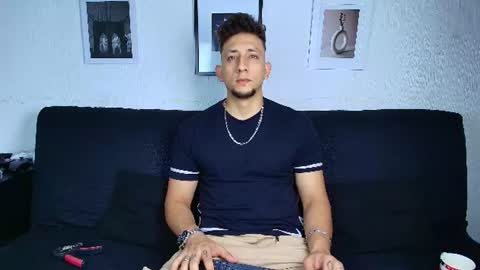 Snapshot of emiliocum_24 chatting on 1, 8, 2026 EMILIOCUM online show from 1, 8, 2026